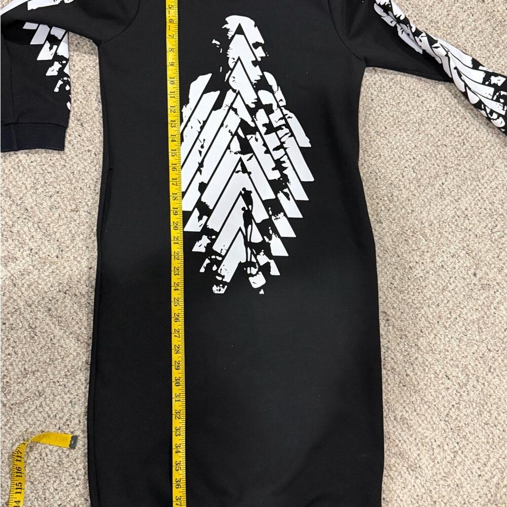 Korean Streetwear Graphic Sweatshirt Midi Dress with Pockets - Black/White - Med - Picture 7 of 9